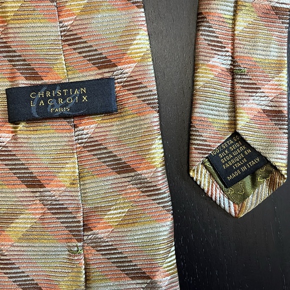 Christian Lacroix Italian 100% Silk Tie - Picture 2 of 3